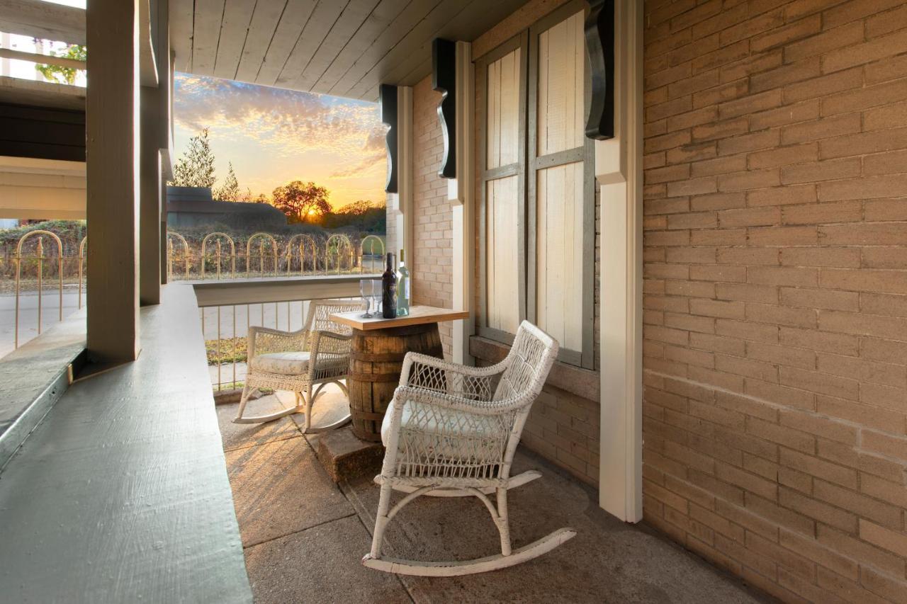 Katy House Bed And Breakfast Smithville Esterno foto