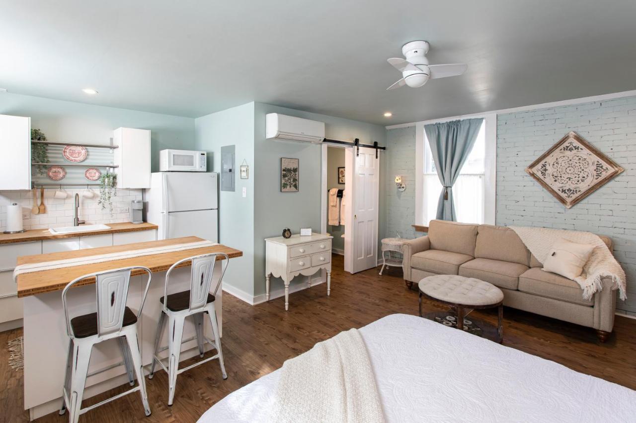 Katy House Bed And Breakfast Smithville Esterno foto