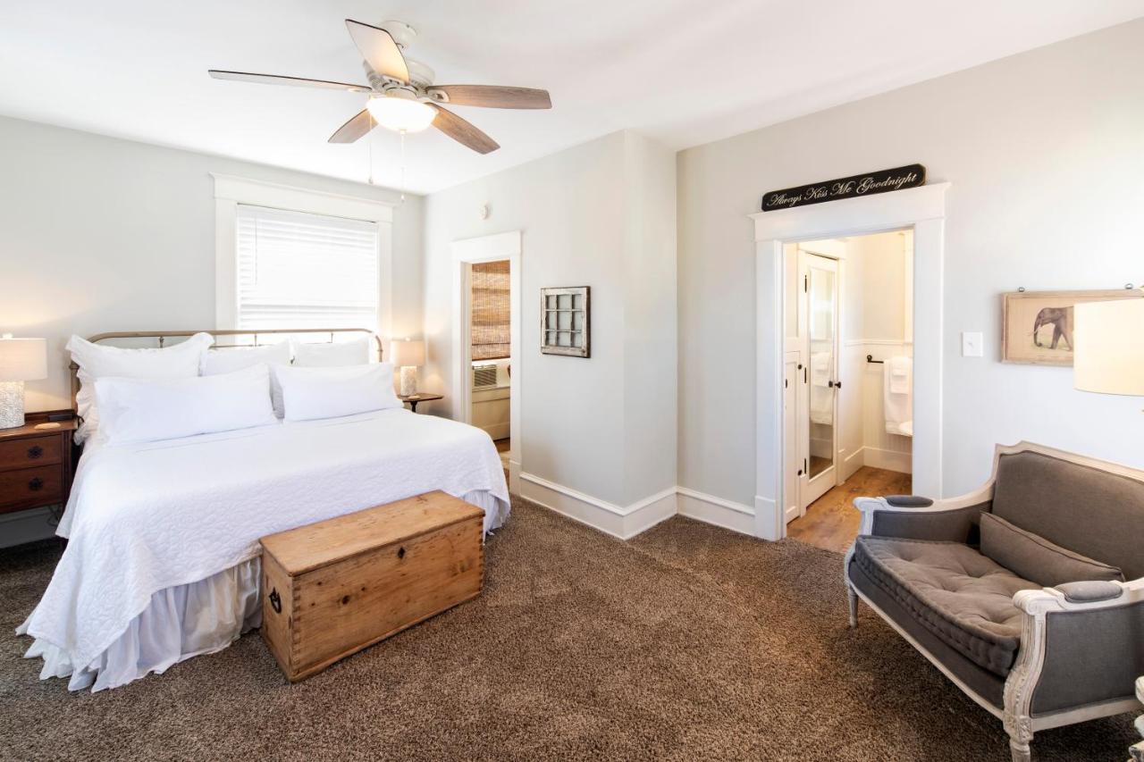 Katy House Bed And Breakfast Smithville Esterno foto